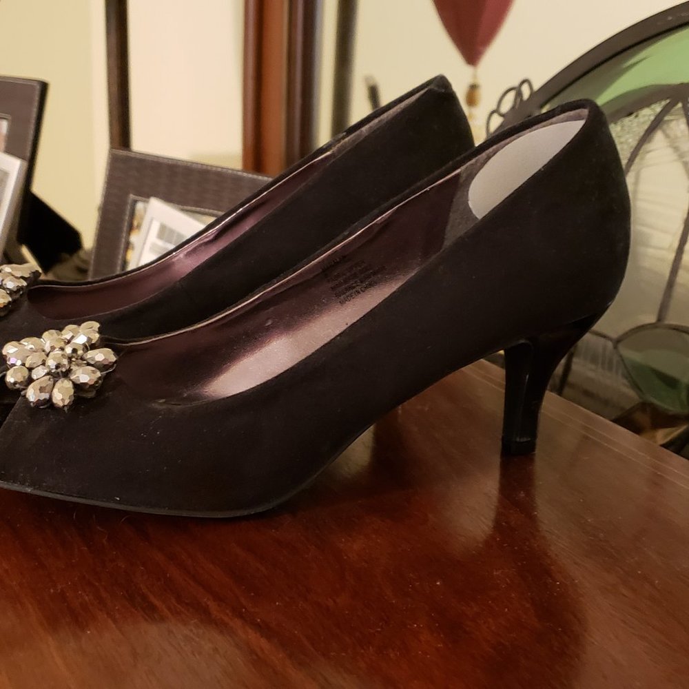 Karen Scott heels